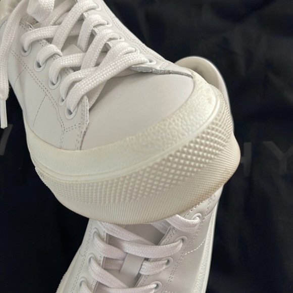 White Givenchy Sneakers - Picture 2 of 6